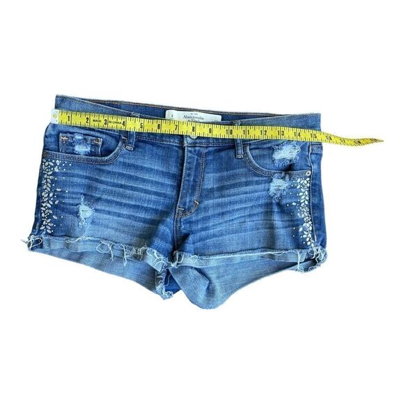 Abercrombie & Fitch Denim Rhinestone Shorts Size 4 Pockets Studs Raw Hems EUC - Picture 2 of 5